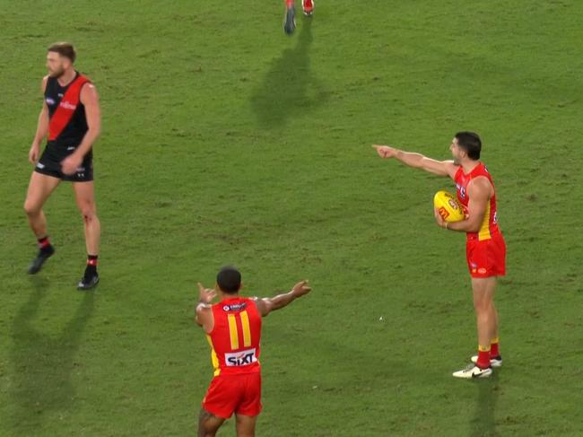 Jayden Laverde was penalised for throwing the ball to the wrong player. Photo: Fox Footy.