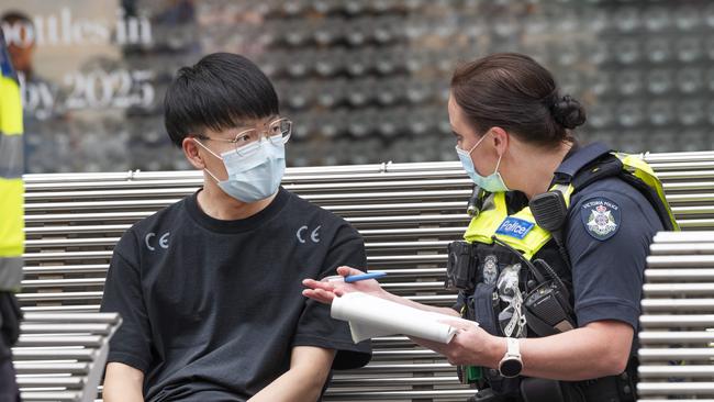 Police interview witnesses. Picture: Rob Leeson