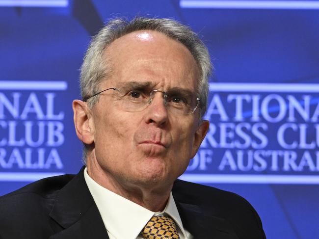 CANBERRA, AUSTRALIA, NewsWire Photos. FEBRUARY 14, 2024: Rod Sims addresses the National Press Club on 'Realising Australia's economic and climate opportunities' in Canberra. Picture: NCA NewsWire / Martin Ollman