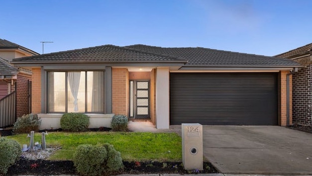 Or <a href="https://www.realestate.com.au/property-house-vic-craigieburn-145374304?sourcePage=rea:p4ep:property-details&amp;sourceElement=avm-currently-advertised-view-listing" title="www.realestate.com.au">124 Elevation Blvd, Craigieburn, </a>might take your fancy with a $600,000-$660,000 asking range.