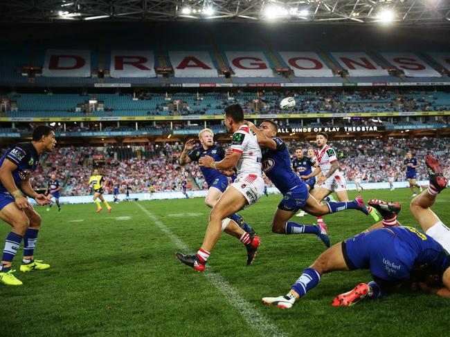 The Dragons gave away a late lead against the Bulldogs to let the Cowboys steal eighth