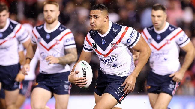 PENRITH, AUSTRALIA - JUNE 18: Siosiua Taukeiaho of the Roosters runs with the ball during the round 15 NRL match between the Penrith Panthers and the Sydney Roosters at Panthers Stadium, on June 18, 2021, in Penrith, Australia. (Photo by Mark Kolbe/Getty Images)