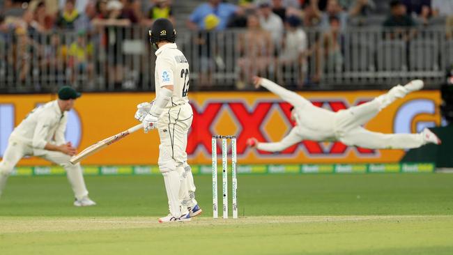 Kane Williamson looks on as Steve Smith takes a classic catch at second slip. Picture: AAP