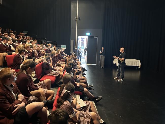 Optus Digital Thumbprint program facilitator Dom Phelan presents to students at a school in Victoria. Picture: Supplied