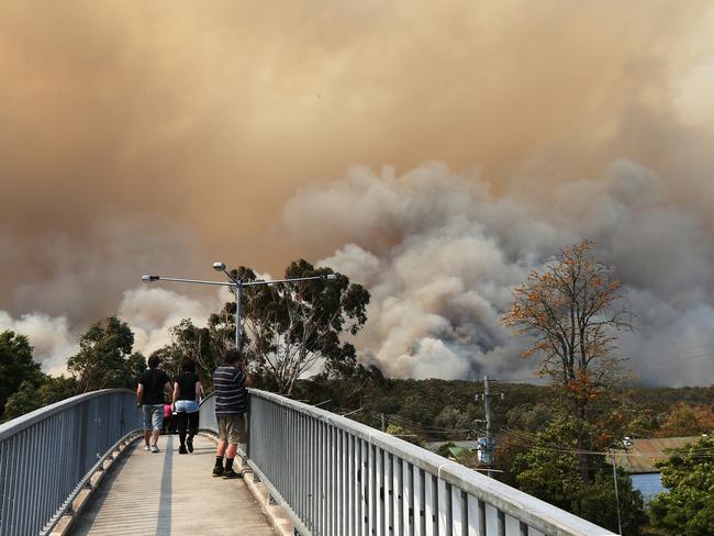 The fire was fanned by 100km/h winds as temperatures sat in the low-mid 30s.