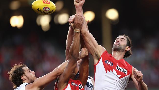 Brodie Grundy makes a big spoil. Picture: Cameron Spencer/Getty Images