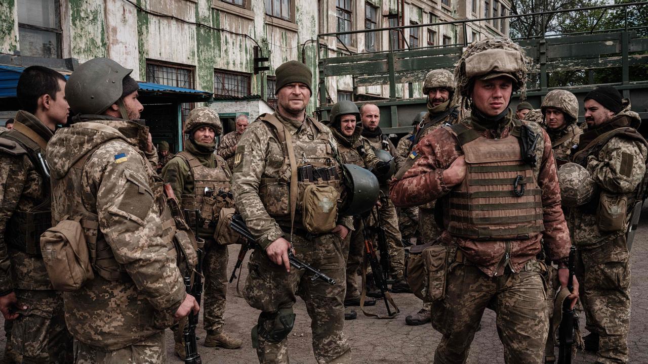 Russia-Ukraine conflict: Dozens leave Mariupol plant as Pelosi backs ...