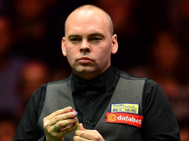 Stuart Bingham wasn't happy at a fan