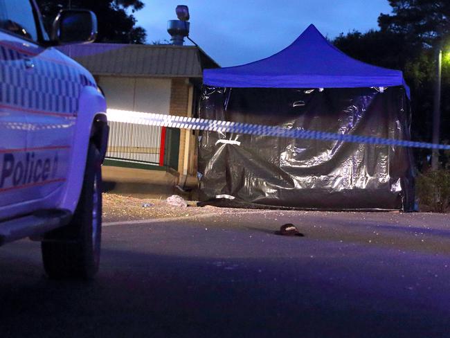 EILDON, VICTORIA - OCTOBER 21: Police examine the scene as firefighters continue to battle the blaze. 515 Goulburn Valley Highway on October 21, 2017 in Eildon, Victoria. (Photo by Patrick Herve) Fees Exist.