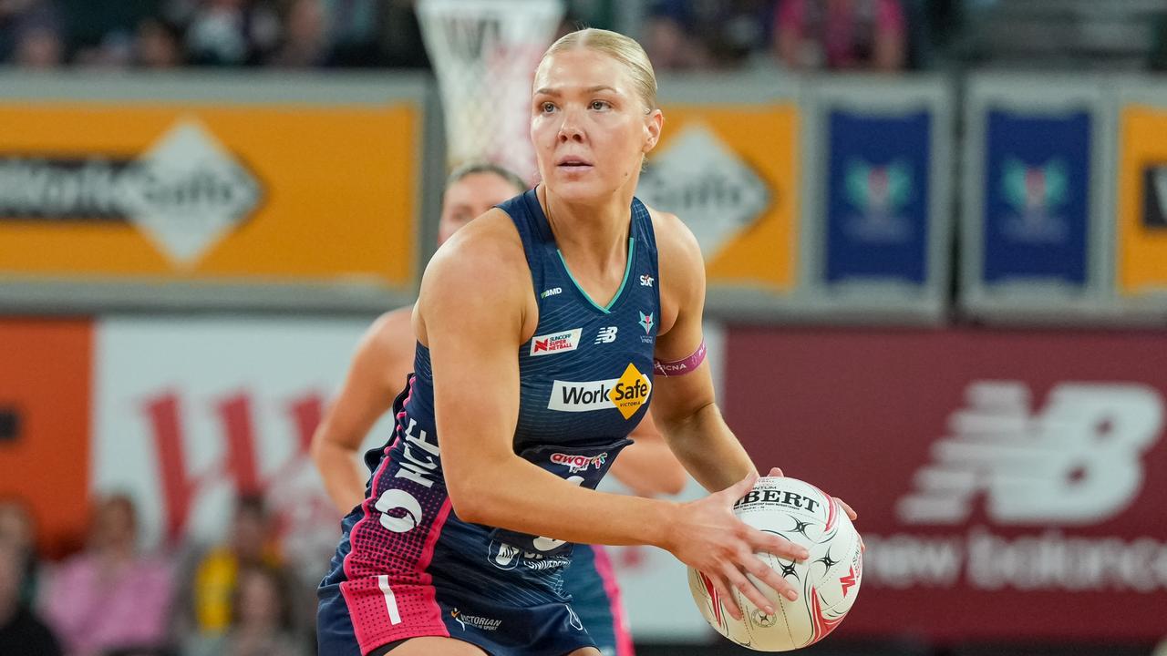 Kate Moloney in action for the Melbourne Vixens. (Photo by Asanka Ratnayake/Getty Images)