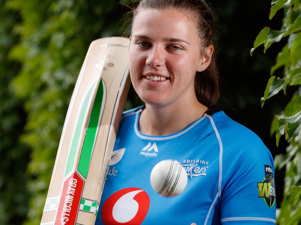 13/11/2018 Tahlia McGrath -a Scorpion allrounder - whose recent performances are seeing her pushing for an Australian contract, at the Adelaide Oval. Picture MATT TURNER.