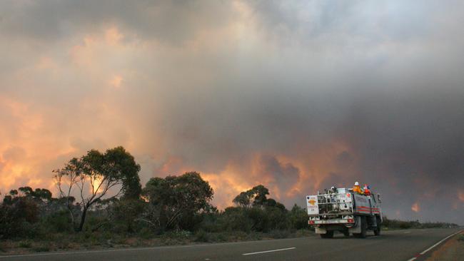 Firefighting trucks heading toward latest fire front in the Kangaroo Island bushfires.