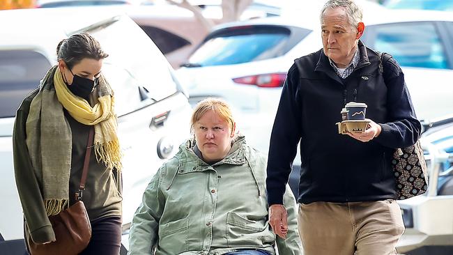 Ian Wilkinson arrives with his daughter Ruth Dubois (centre) at court. Picture: NewsWire/Ian Currie
