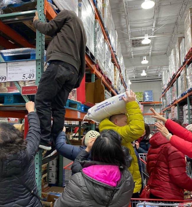 This photo of panic buying has been shared widely around social media.