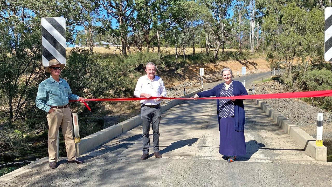 Councillor Lindsay Passfield, Kevin Hogan MP, Kyogle mayor Danielle Mulholland and Councillor Earle Grundy adhering to social distancing.