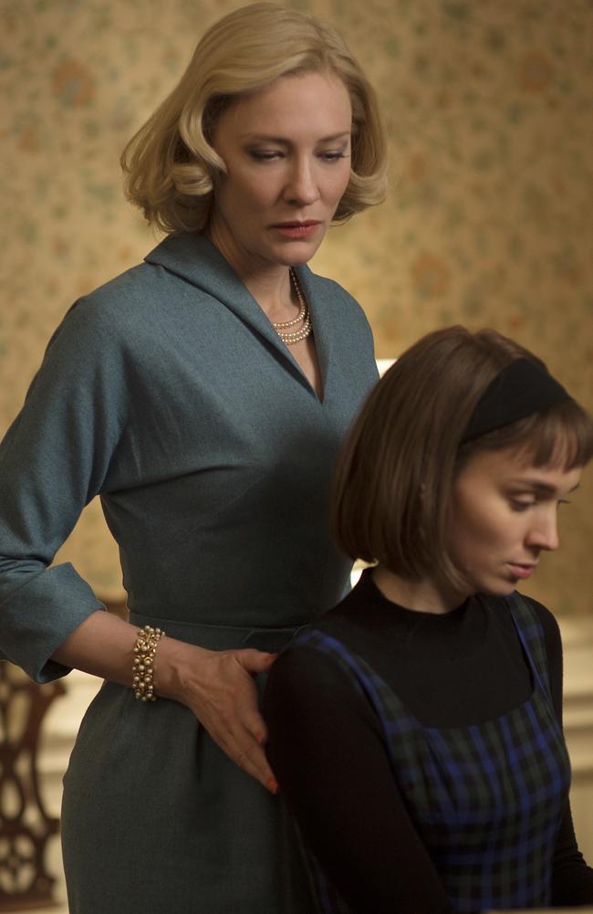 Carol teaser shows Cate Blanchett and Rooney Mara falling in love