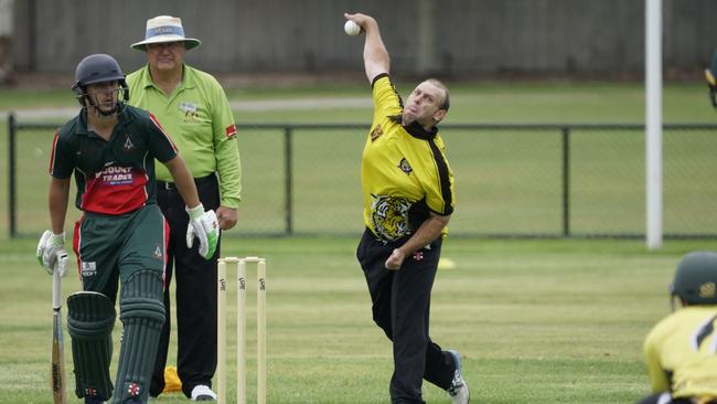 Mark Carroll bowling for Seaford Tigers. Picture: Valeriu Campan