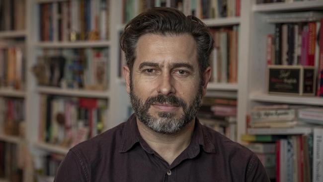 Media Watch host Linton Besser. Picture: Dallas Kilponen/ABC