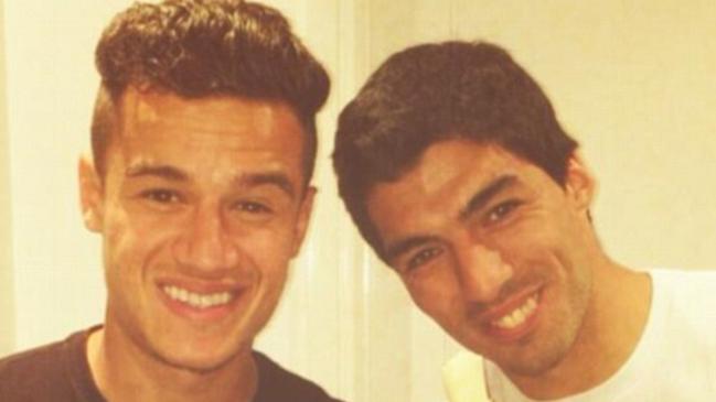 Liverpool’s Philippe Coutinho and Luis Suaraz eat bananas to join Dani Alves’s anti-racism stance. Twitter