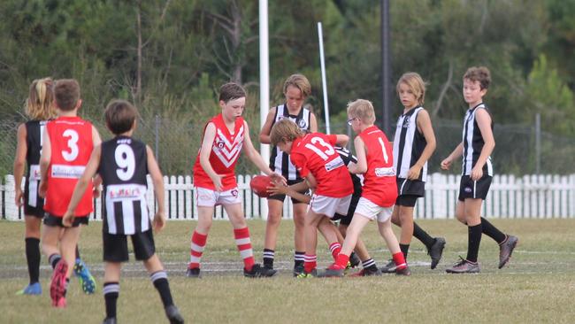 JUNIOR AFL: In round 4 the U10's Lismore Swans played Byron Bay Magpies at Cavanbah Oval, but despite a great effort in the end Byron were just too good and took the game.