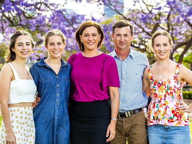 ##HOLDING FOR COURIER MAIL, DO NOT USE##  LNP leader Deb Frecklington and husband Jason pose for a photograph at New Farm park with (left to right) Elke, Isabella and Lucy, Friday, October 23, 2020 - Picture: Richard Walker