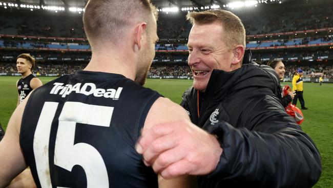 MELBOURNE, AUSTRALIA - September 8, 2023. AFL . 1st Elimination Final.    Michael Voss, senior coach of Carlton hugs Sam Docherty after the elimination final between Carlton and Sydney Swans at the MCG in Melbourne, Australia.  Photo by Michael Klein.