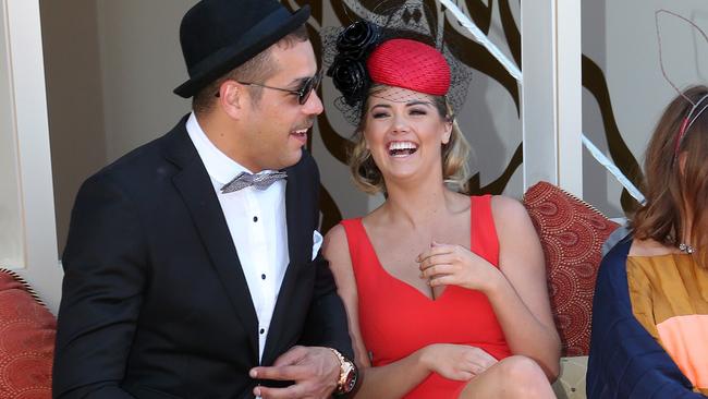 Buddy Franklin gets cosy US model Kate Upton in 2014.