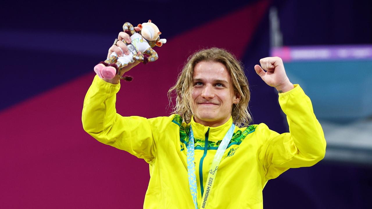 SMETHWICK, ENGLAND - AUGUST 07: Gold medalist, Cassiel Emmanuel Rousseau of Team Australia poses with their medal during the medal ceremony for the Men's 10m Platform Final on day ten of the Birmingham 2022 Commonwealth Games at Sandwell Aquatics Centre on August 07, 2022 on the Smethwick, England. (Photo by Elsa/Getty Images)