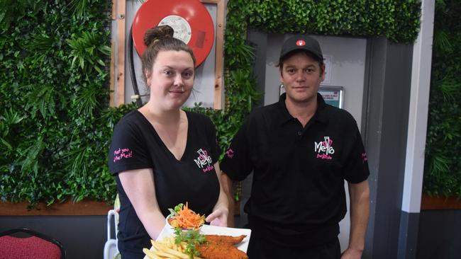 Robyn and Luke from Hotel Metropole with the award-winning Schnitty.