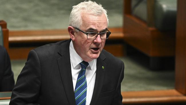 CANBERRA, AUSTRALIA, NewsWire Photos. SEPTEMBER 5, 2023:Andrew Wilkie during Question Time at Parliament House in Canberra. Picture: NCA NewsWire / Martin Ollman