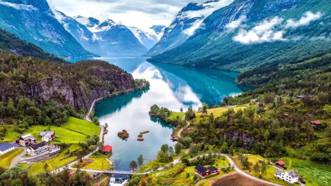 Norwegian Fjords & Arctic Circle Celebrity Cruise with Pre-Cruise Stay, Port Transfer & Onboard Drinks Package. Picture: Luxury Escapes