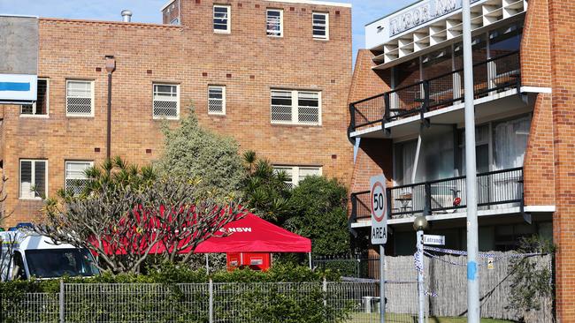 A quarantine facility has been set up under strict security at the Tudor Inn at Hamilton. Picture: Peter Lorimer.