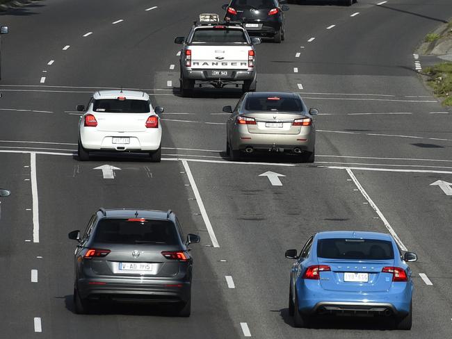 MELBOURNE, AUSTRALIA - NewsWire Photos AUGUST 02, 2024: Generic images in Metropolitan Melbourne. Traffic on Nepean Highway at Gardenvale. Picture: NewsWire / Andrew Henshaw