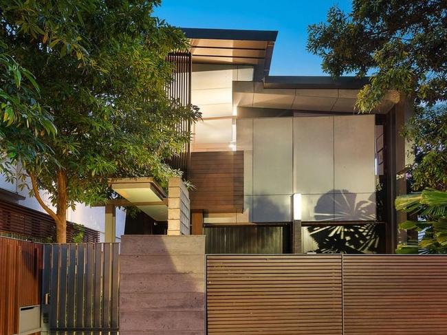 QLD REAL ESTATE: 135 Ryan St, West End