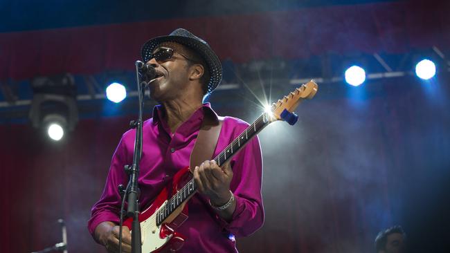 Blues Fest — 2017 — Byron Bay. Ellis Hall & Vasti Jackson entertain the crowd at the Byron Bay Blues Festival. Picture: NIGEL HALLETT
