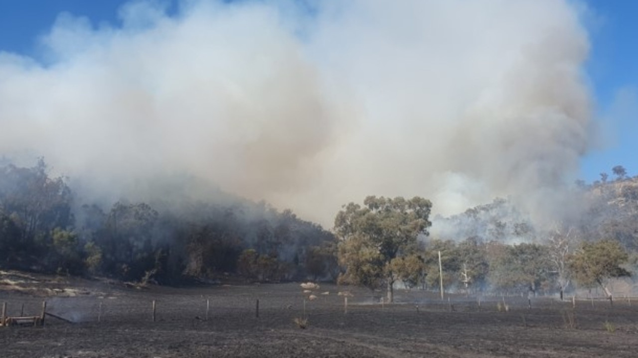 Firefighters Called To 25 Hectare Grass Fire At Gungal, West Of 