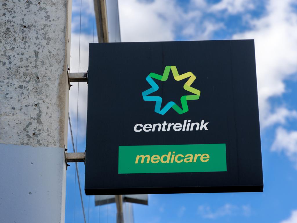 Tens of thousands of Australians will receive a text message instructing them to temporarily stop their Centrelink repayments. Picture: NCA NewsWire / David Geraghty