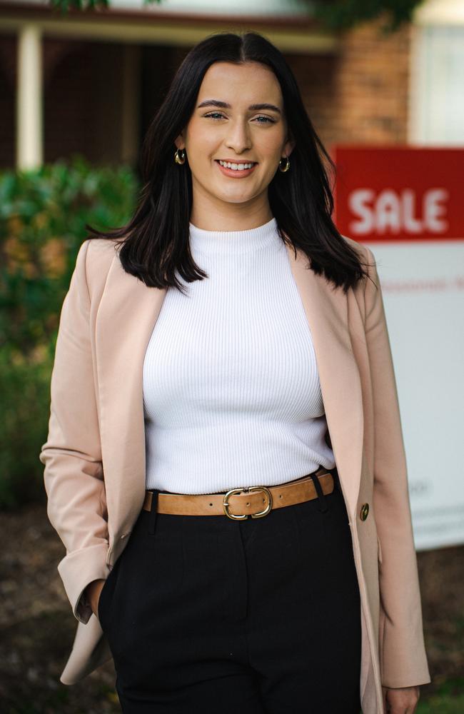 Daniella Connor – Sales Assistant – Professionals Wagga. Picture: Matt Connor