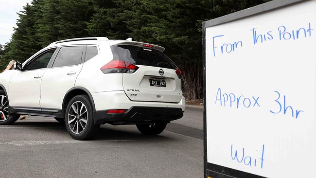 It was a long wait at many testing sites. Picture: NCA NewsWire / Ian Currie