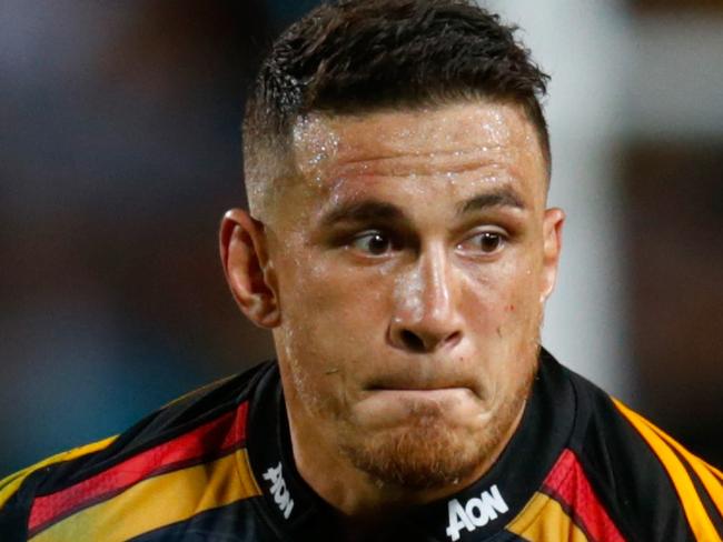 HAMILTON, NEW ZEALAND - FEBRUARY 28: Sonny Bill Williams of the Chiefs breaks away during the round three Super Rugby match between the Chiefs and the Crusaders at Waikato Stadium on February 28, 2015 in Hamilton, New Zealand. (Photo by Phil Walter/Getty Images)