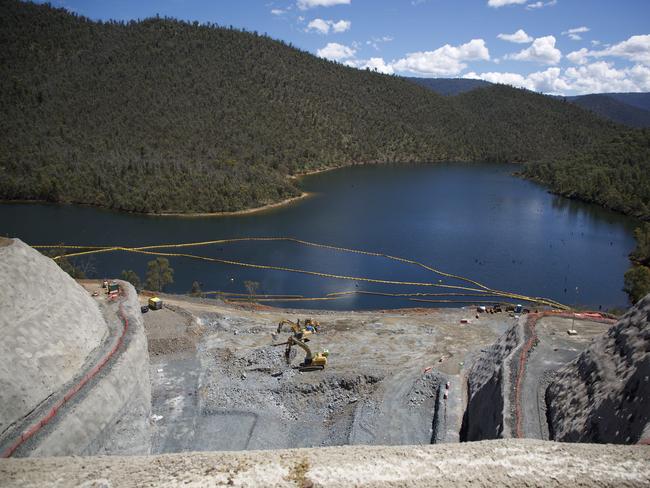 21/02/2024: Media tour of Snowy Hydro 2.0 project.  Talbingo intake work and Talbingo Reservoir