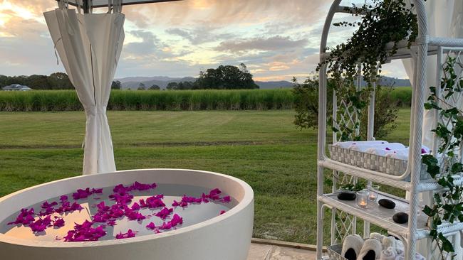 Turn on the romance in Tallaringa's beautiful outdoor bath