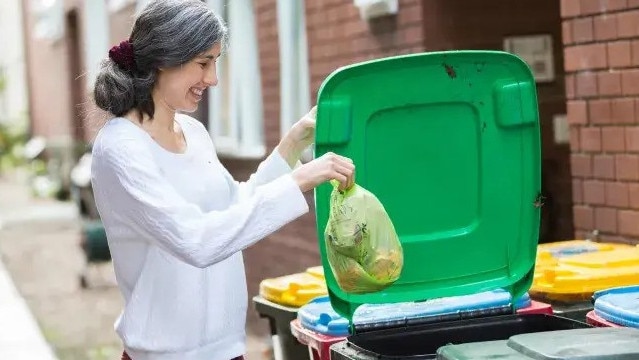 Compostable plastic bags could be banned from food waste bins in a major shake-up. Picture: City of Melbourne