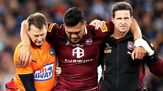 Nanai needed assistance leaving the field but was able to return just 15 minutes later. Picture: Mark Kolbe / Getty Images