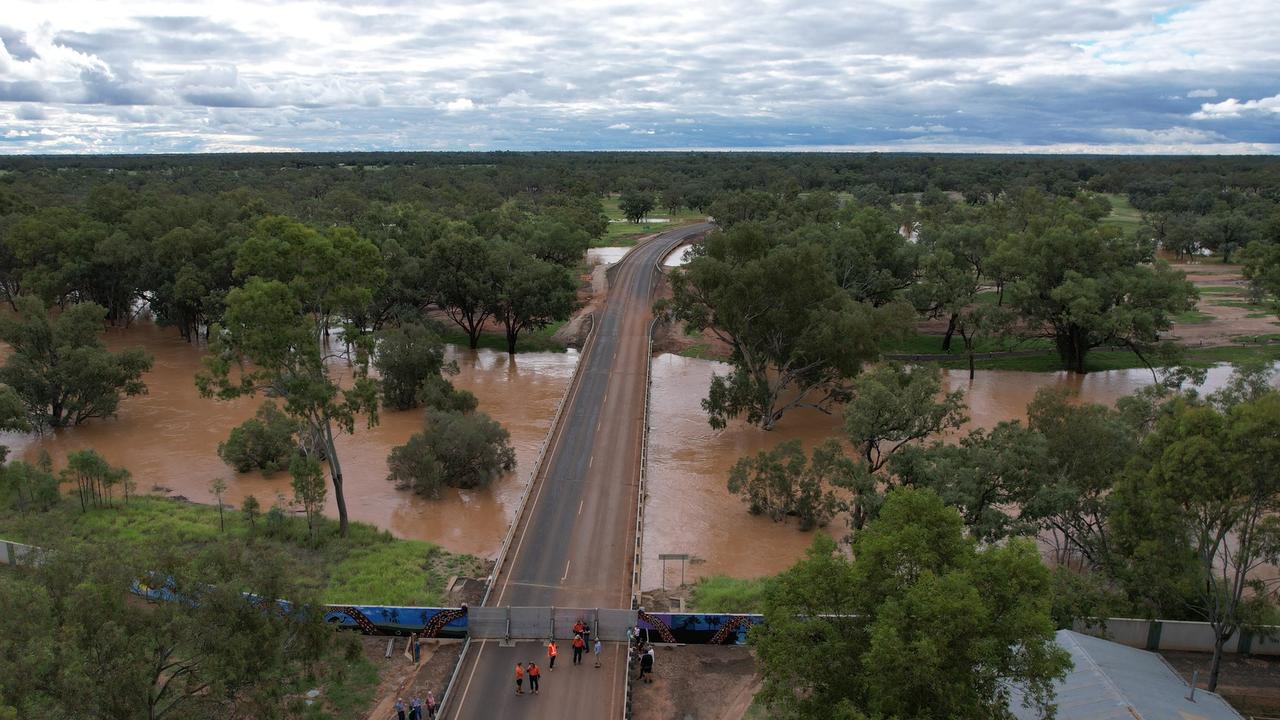 The levee can protect the township from floods of up at 8 meters.