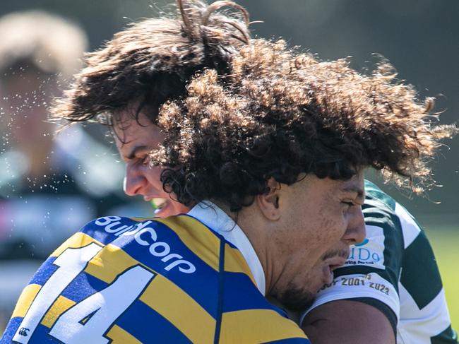 19/04/25. News Local. Sport. Warriewood, Sydney, NSW.Pics by Julian Andrews.Action pictures from the 1st Colts match between Warringah vs Sydney Uni at Pittwater Rugby Park, Warriewood.Pic shows:Warringah player: Riley WhitfeldSydney Uni player: King Manu
