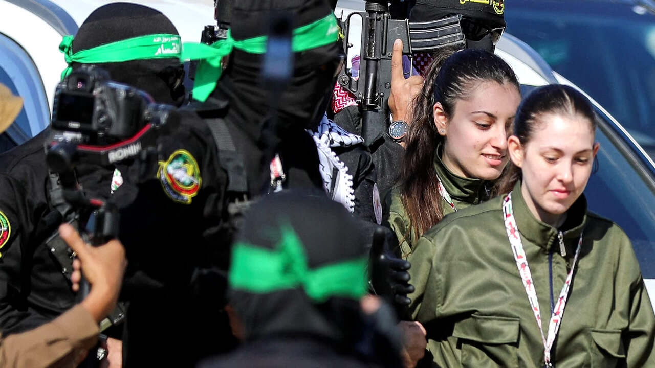 Watch: Hamas Releases Four Female Israeli Soldiers Under Cease-Fire Deal