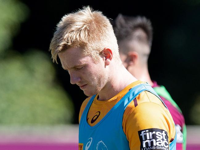 BRISBANE, AUSTRALIA - APRIL 27: Tom Dearden is seen during a Brisbane Broncos NRL training session at the Clive Berghofer Centre on April 27, 2021 in Brisbane, Australia. (Photo by Bradley Kanaris/Getty Images)