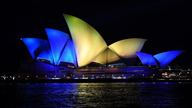 The Israeli flag colours are beamed onto the Sydney Opera House. NSW Police told the Jewish communiity to stay away.