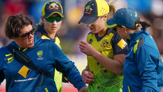 Ellyse Perry will play no further part in the 2020 Women’s T20 World Cup.